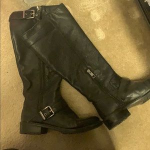 BCBG boots